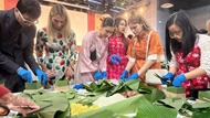 Spring fair brings Vietnamese Tet spirit to France